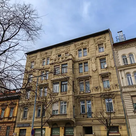 Goldcentral Apartment Danube Boedapest Buitenkant foto